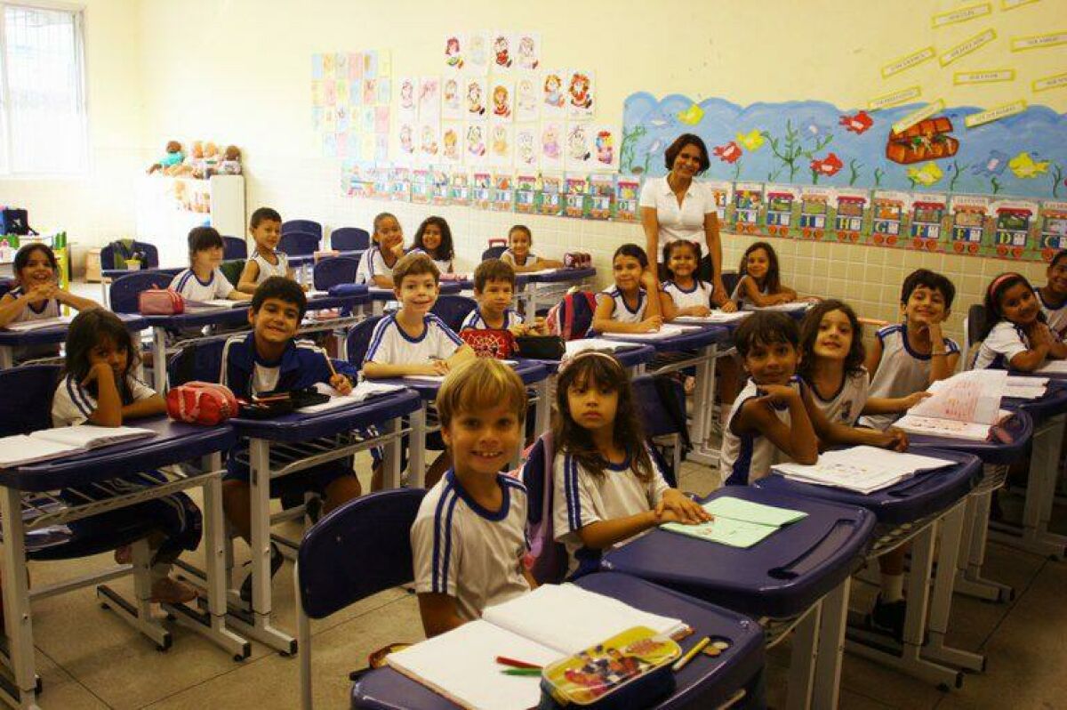 Imagem principal de Ajuste do Fundeb 2025 garante quase R$ 710 milhões adicionais para estados e municípios